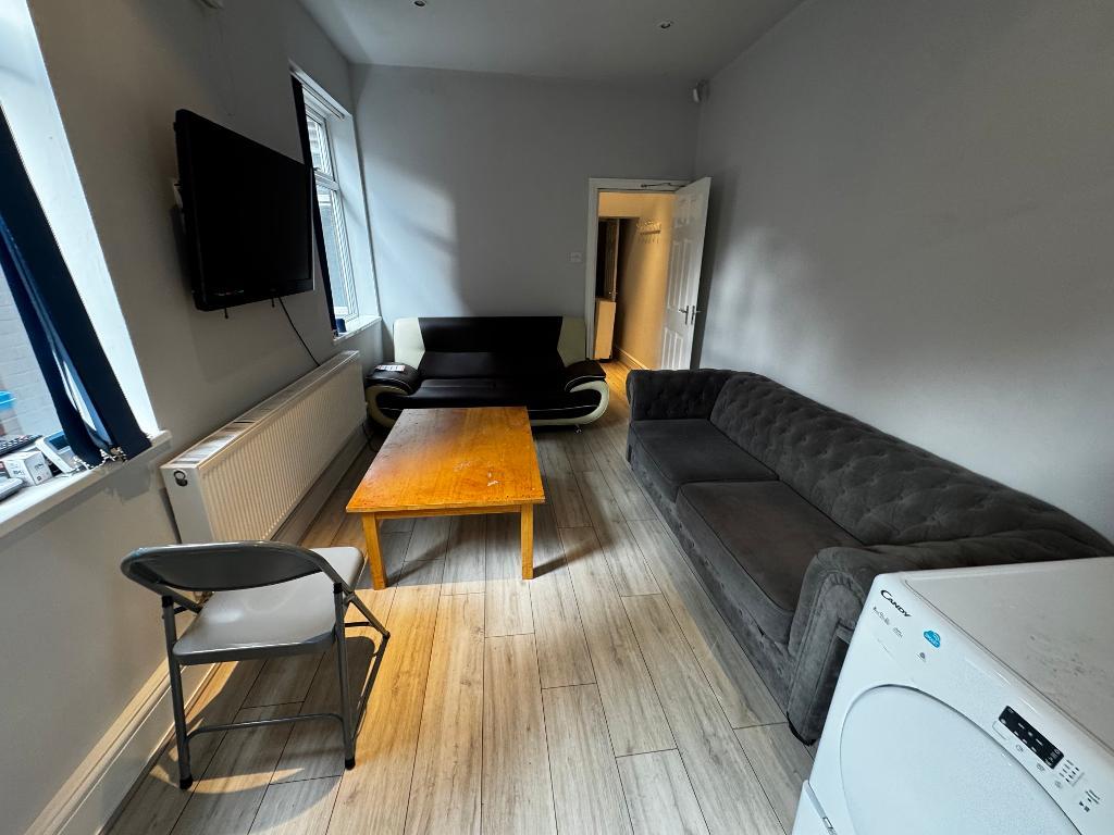 >Richmond Road, Fallowfield, Manchester, M14 6YW