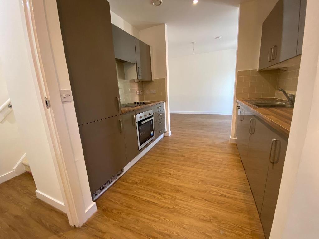 >Clarendon Street, Manchester, M15 5AW