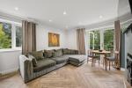 <c:out value='Queens Gardens, Cheadle, Manchester, SK8 2BA'/>